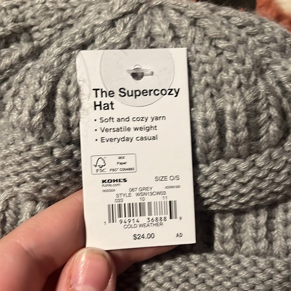 Grey winter hat - Picture 2 of 2